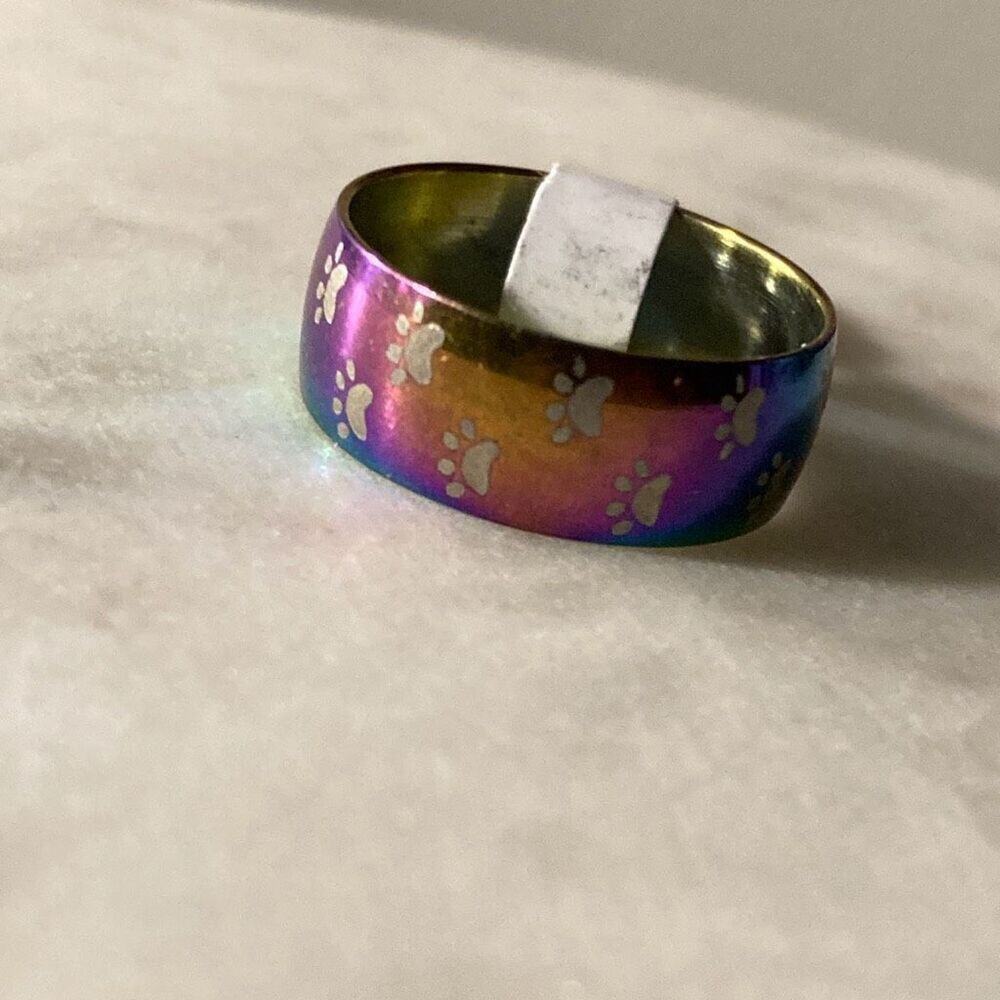 Stainless steel men’s unisex wedding band ring 6.5 paw print